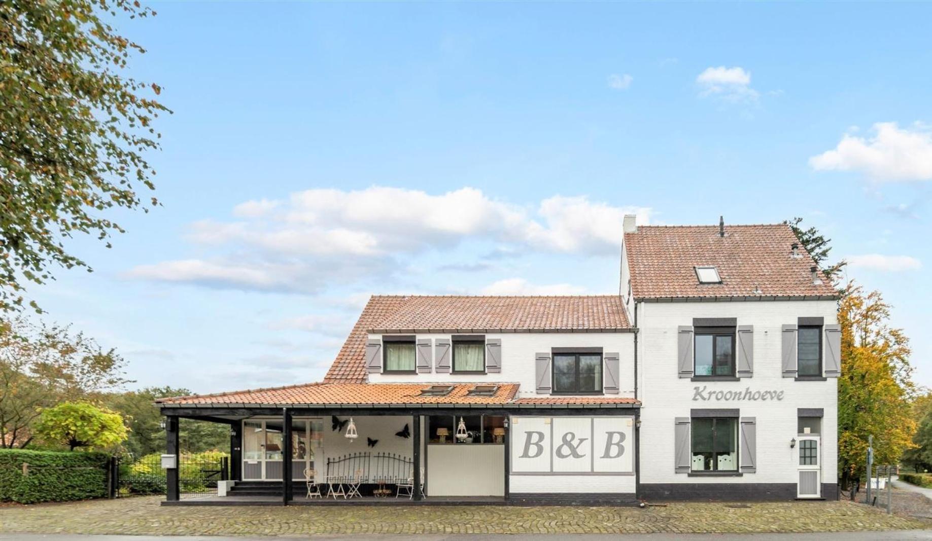 B&B De Kroonhoeve ベリンゲン エクステリア 写真