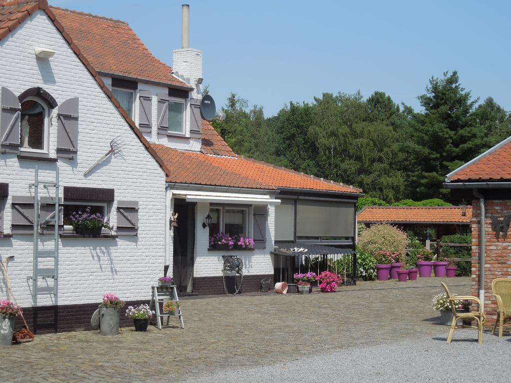 B&B De Kroonhoeve ベリンゲン エクステリア 写真